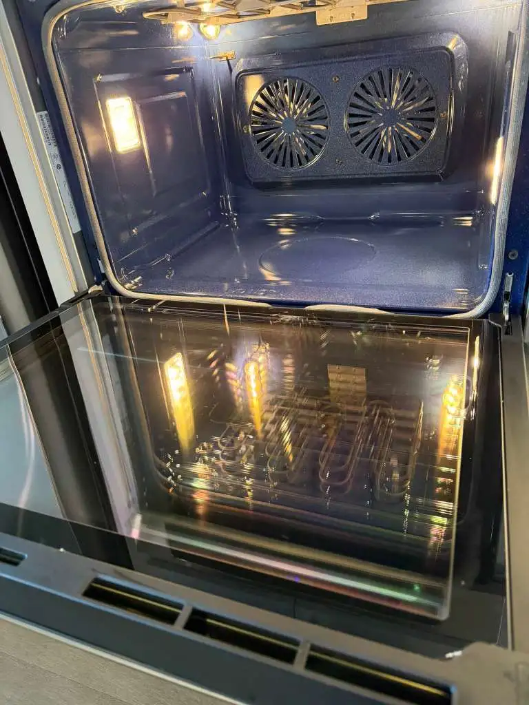 Spotless oven after cleaning